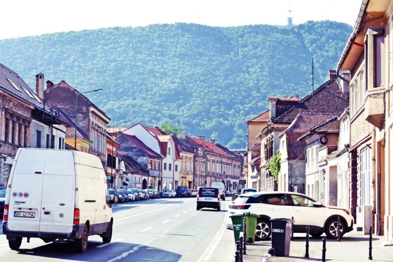 Downtown Recharge Spot Appartamento Braşov Esterno foto
